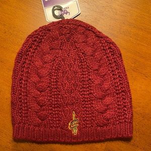 NWT Official NBA Women’s Cable Knit Hat - Cleveland Cavaliers